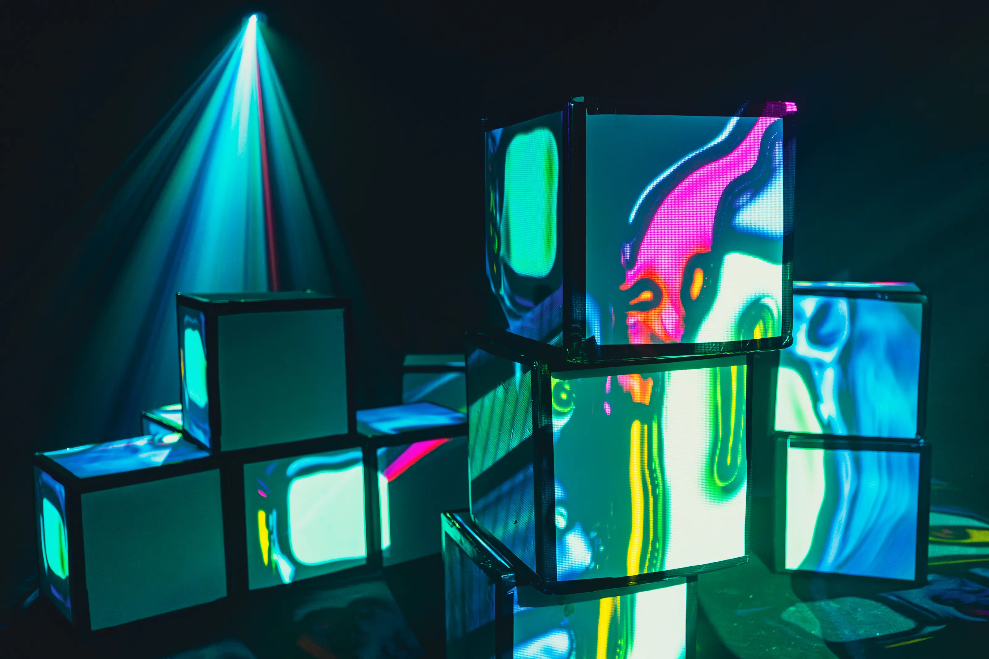 Stack gallery image 3